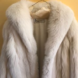 Kneeter fur coat